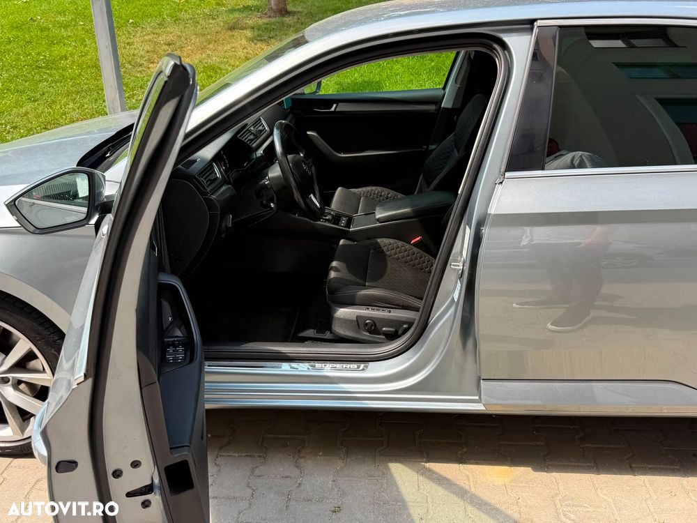 Skoda Superb 2.0 TDI DSG 4X4 Style - 9