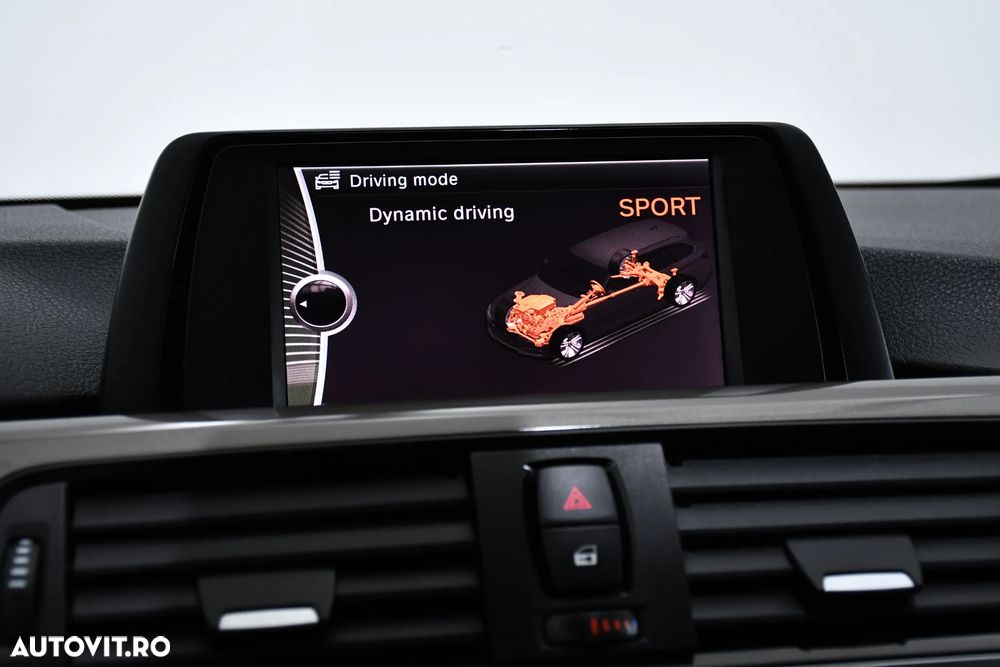 BMW Seria 3 320d Touring xDrive Aut. Modern Line - 29