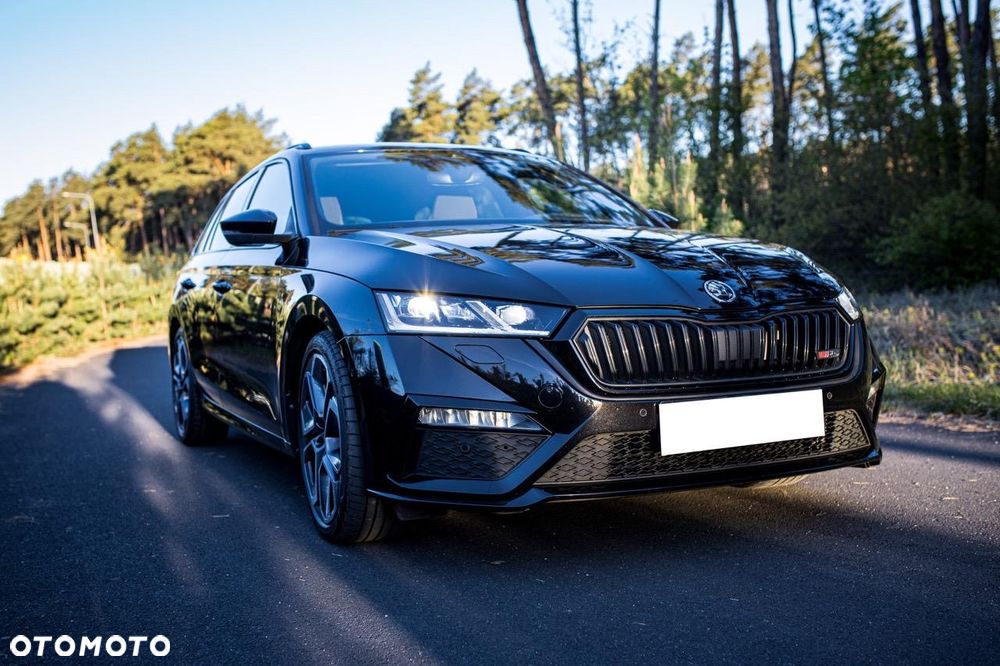 Skoda Octavia 2.0 TDI DSG 4x4 RS - 1