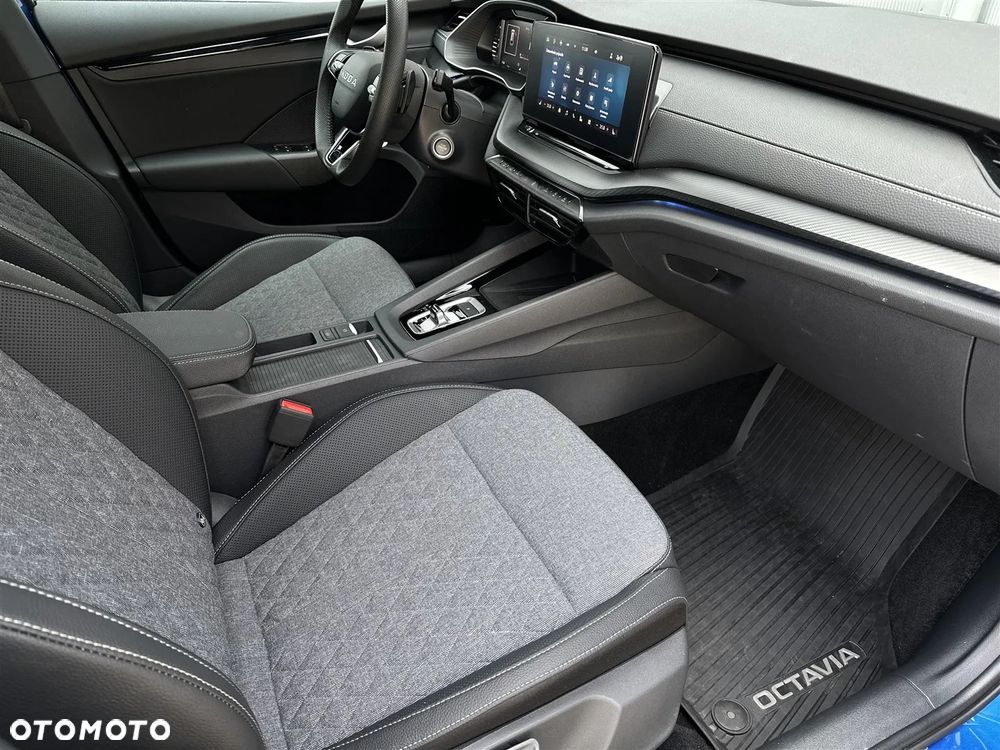 Skoda Octavia 1.5 TSI mHEV Sportline DSG - 7