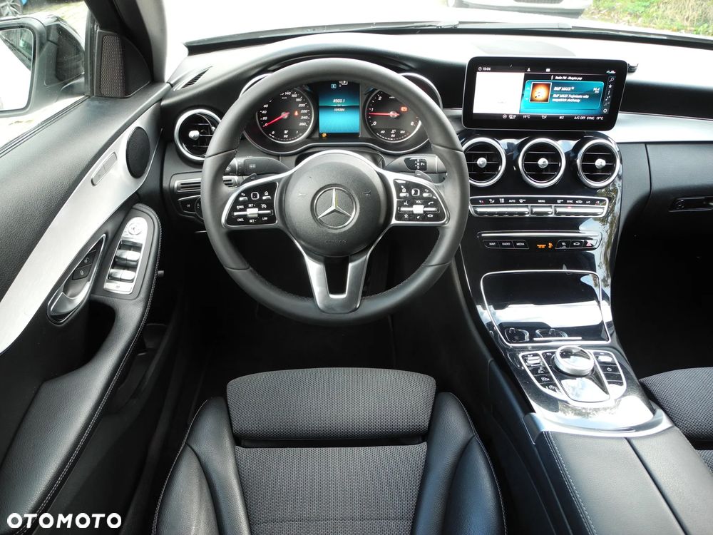 Mercedes-Benz Klasa C 220 d 4MATIC 9G-TRONIC - 6