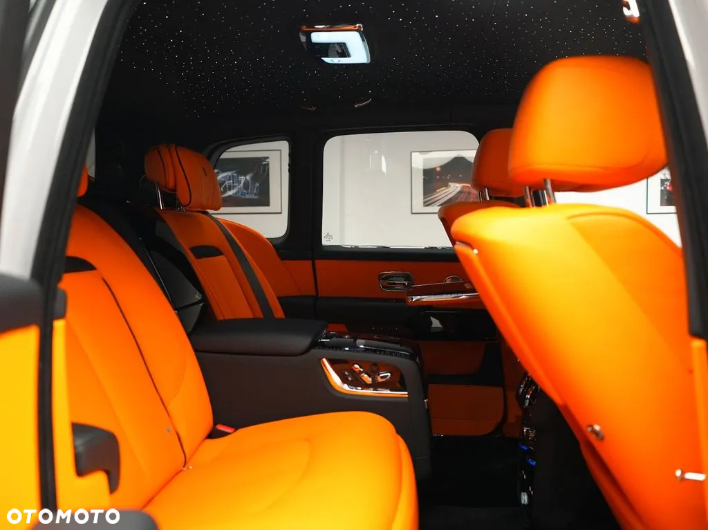 Rolls-Royce Cullinan Black Badge - 15