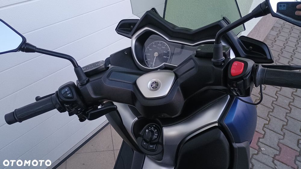 Yamaha X-max - 22
