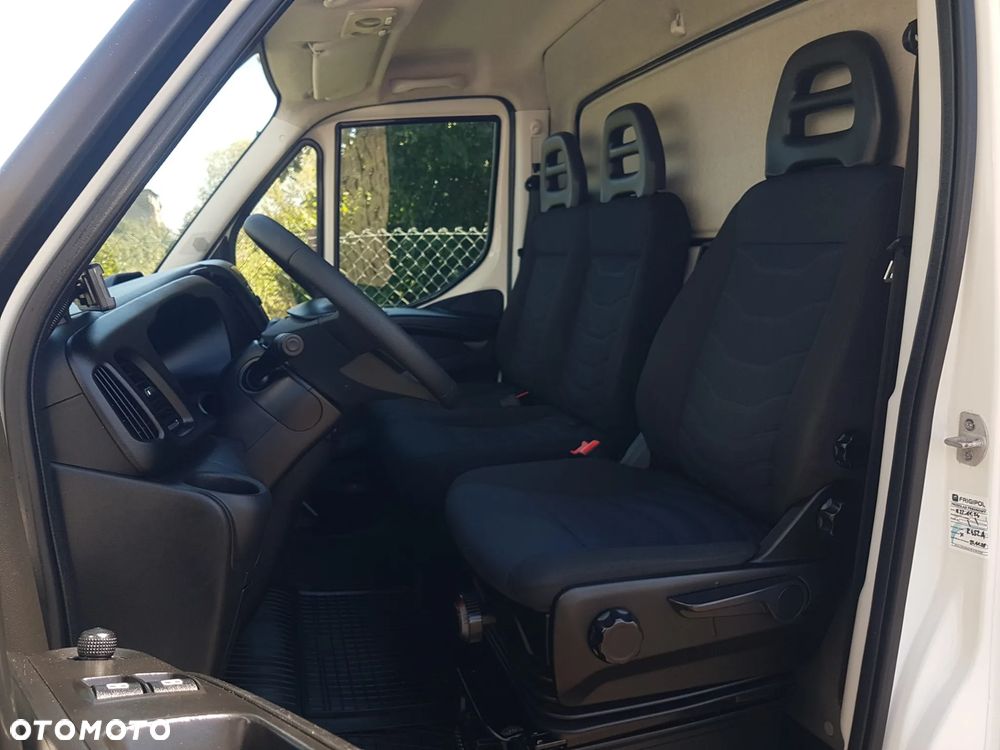 Iveco DAILY CHŁODNIA IZOTERMA AGREGAT THERMO KING V-200 MAX GRZANIE 7EP 3,68x2,10x2,10 KLIMA KRAJOWY - 7