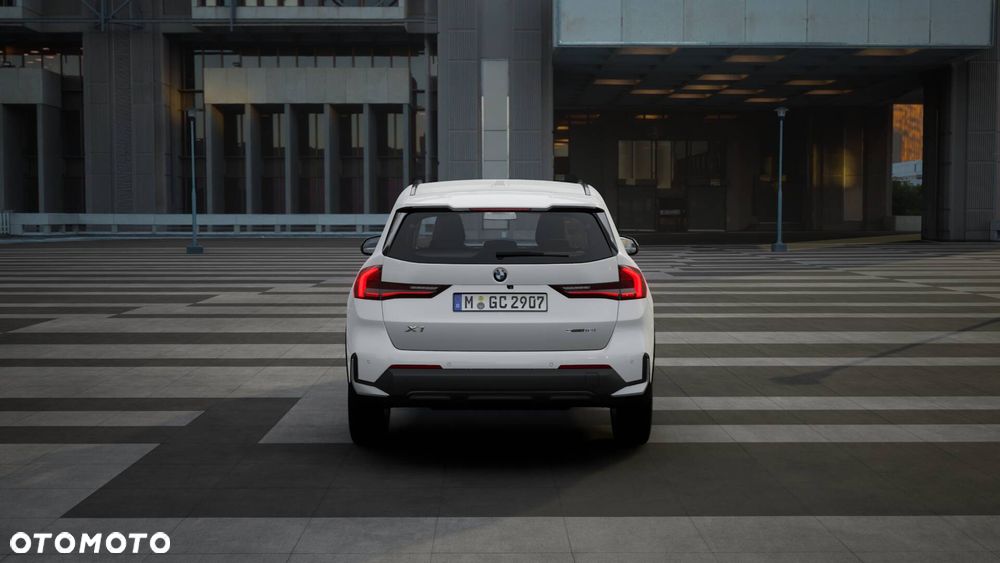 BMW X1 sDrive18i - 5