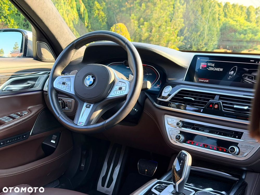 BMW Seria 7 - 16
