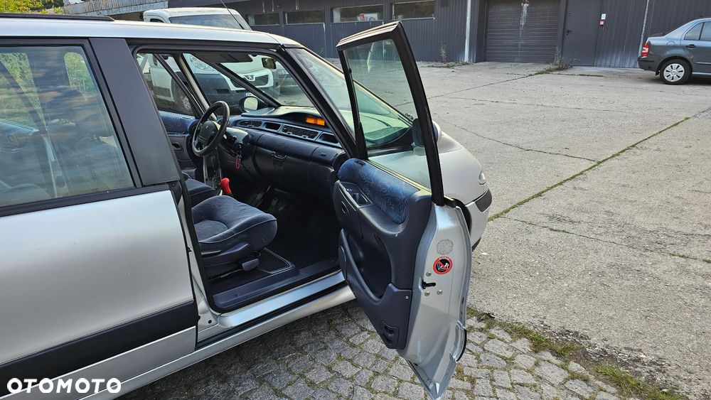 Renault Espace 2.2 TD RT - 12