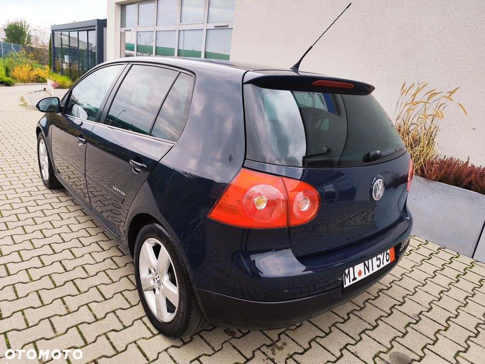 Volkswagen Golf - 4