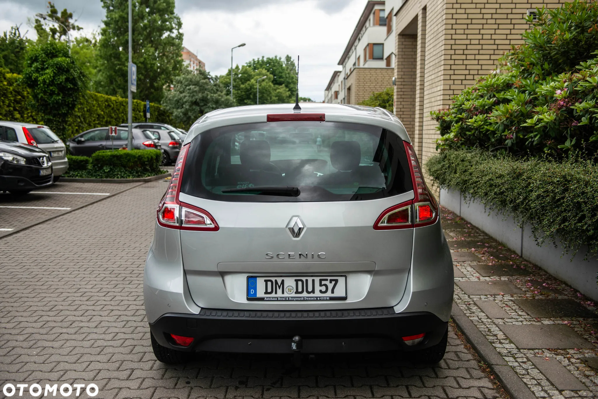 Renault Scenic 1.9 dCi Emotion Plus - 10