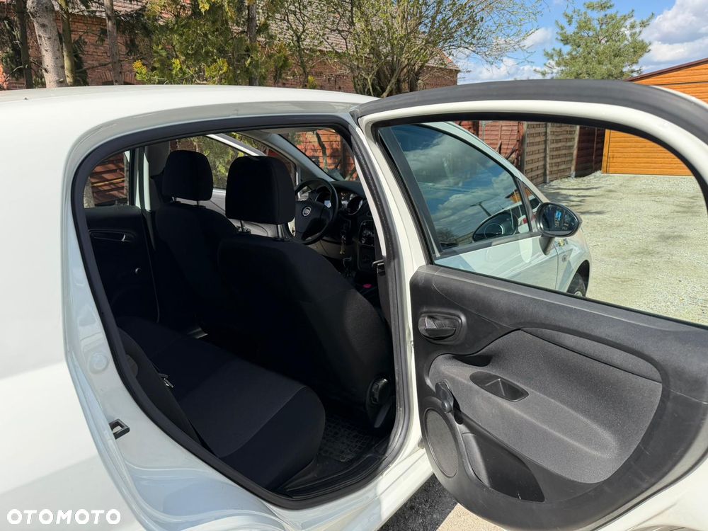 Fiat Punto 1.2 Young - 8