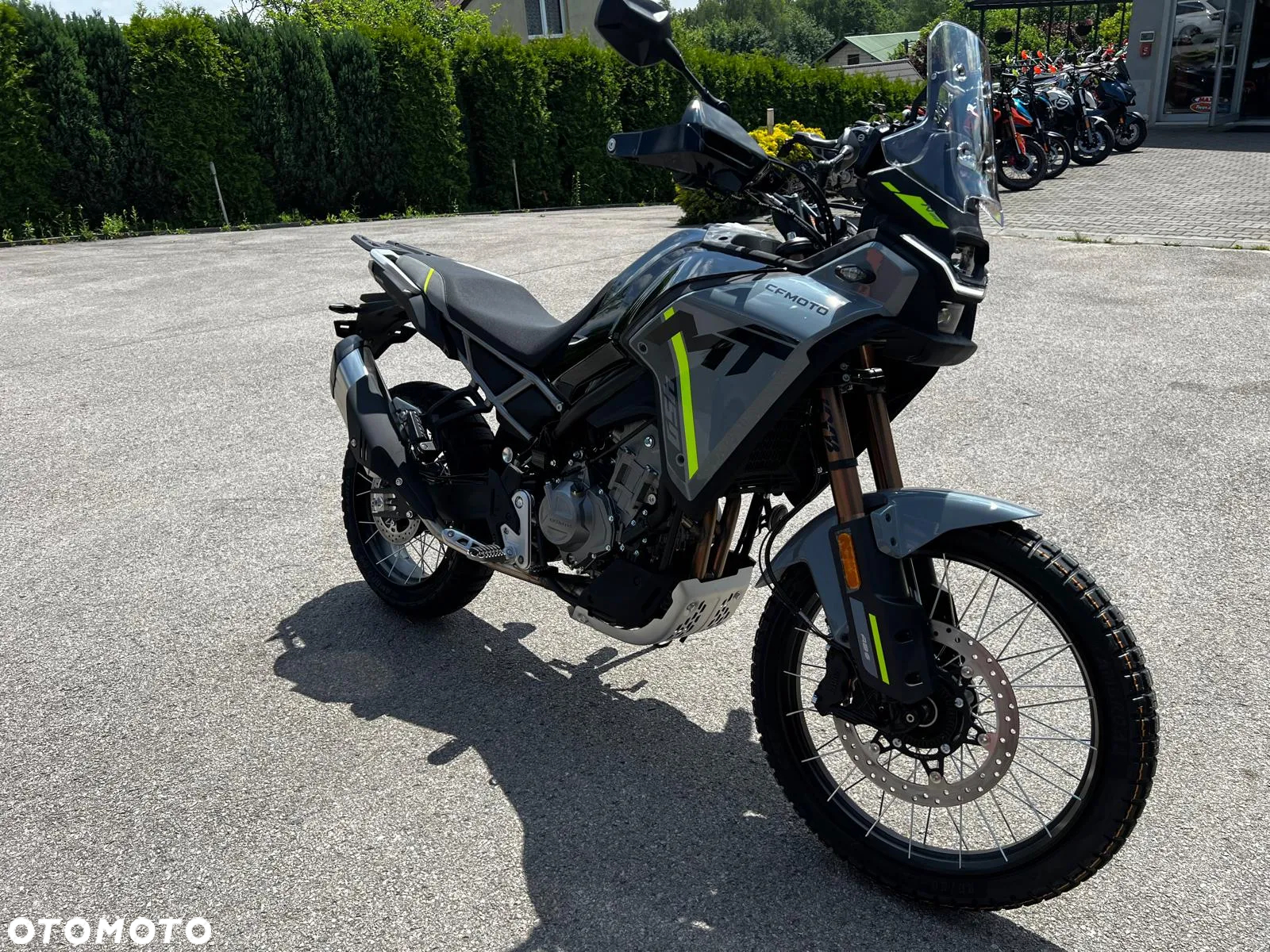 CFMoto MT - 25