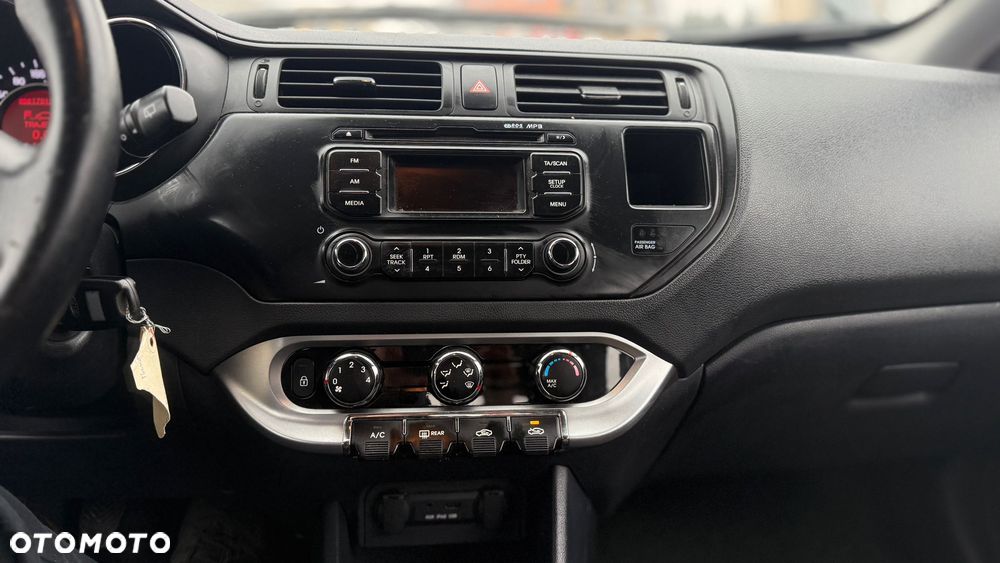 Kia Rio 1.1 CRDI Dream-Team Edition - 13