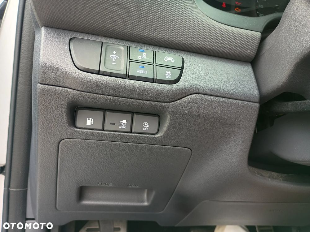 Hyundai IONIQ 1.6 GDI Premium - 28