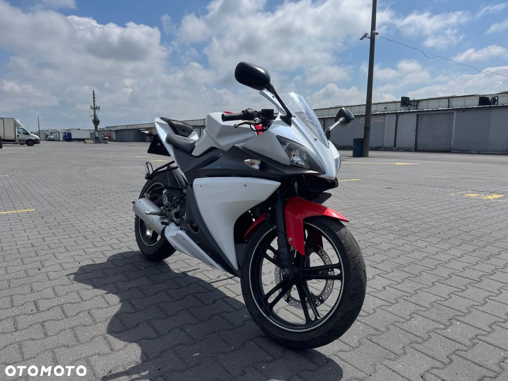 Yamaha YZF - 2