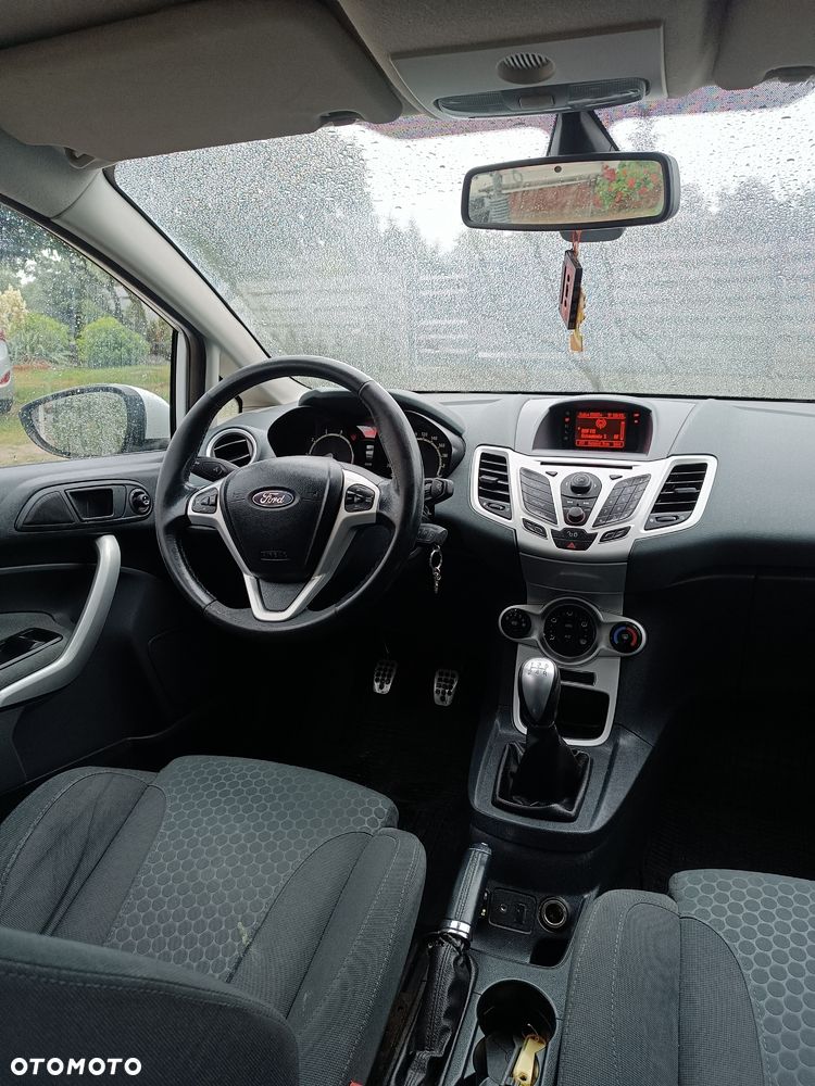 Ford Fiesta - 7