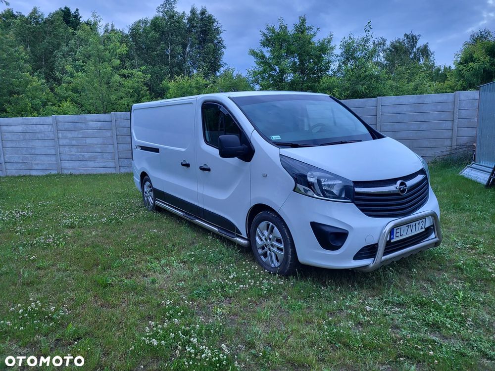 Opel Vivaro - 10