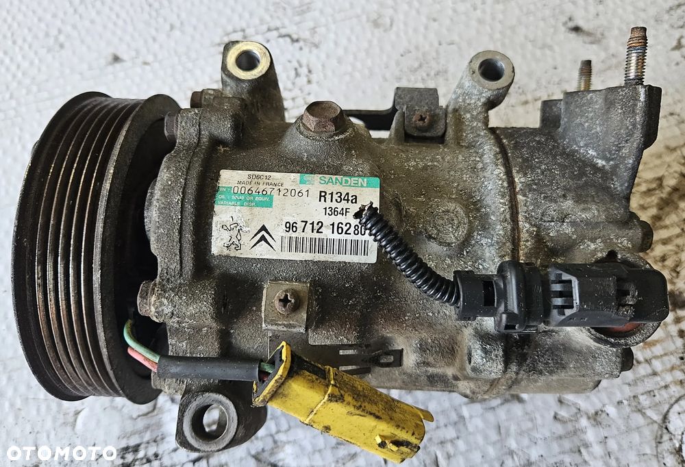 Peugeot Partner 308  Citroen C4 C5 X7 Berlingo  1.6 E-HDI kompresor sprezarka klimatyzacji 6971216280 9678656080 - 1