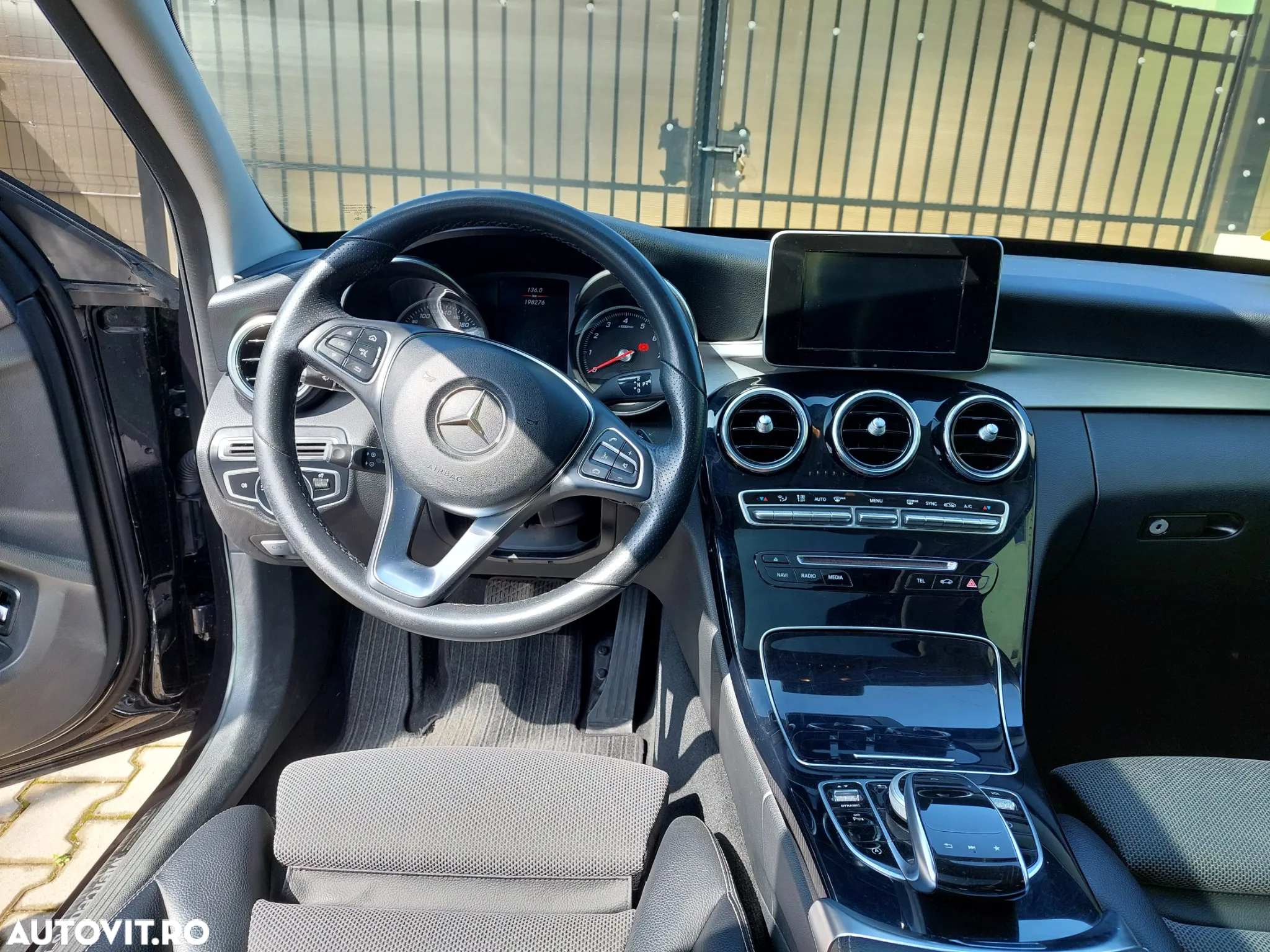 Mercedes-Benz C 200 T 4Matic 9G-TRONIC Avantgarde - 3
