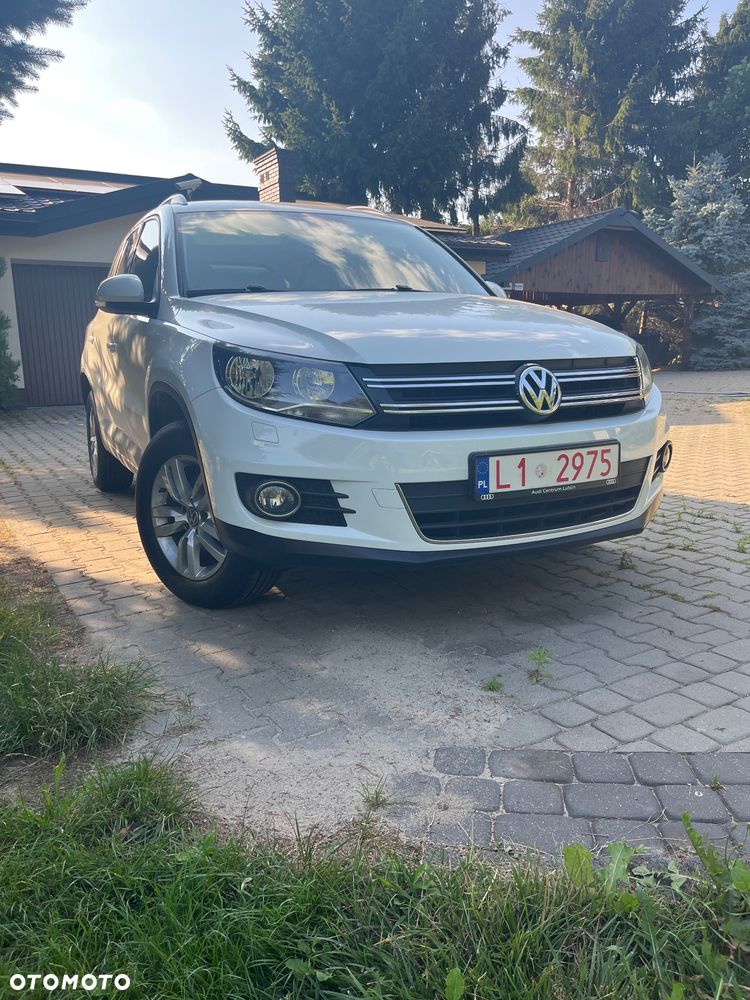 Volkswagen Tiguan - 1