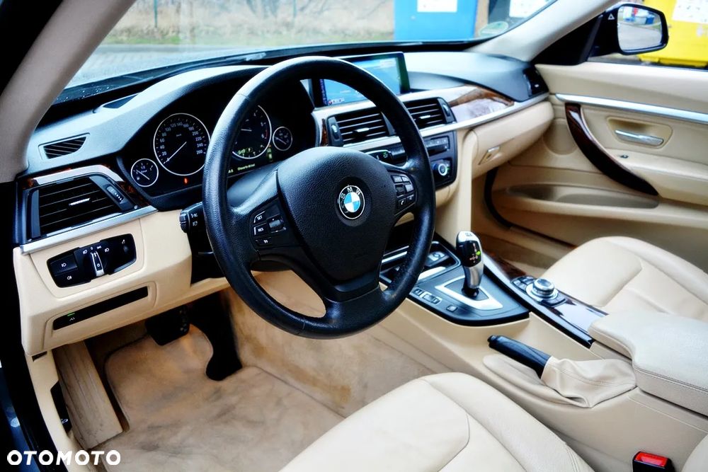 BMW 3GT 318d Modern Line - 38