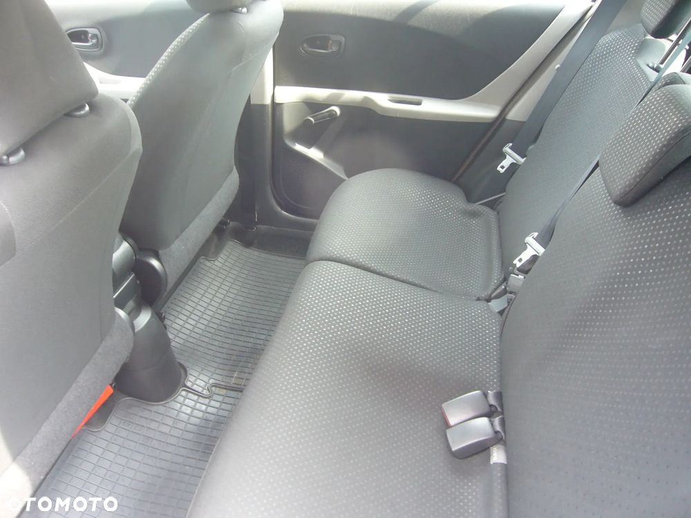 Toyota Yaris 1.33 Luna - 13