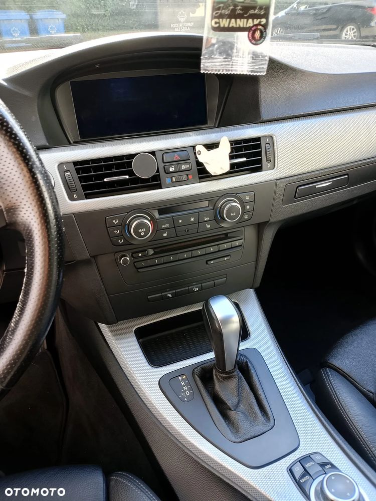 BMW Seria 3 325i xDrive - 12