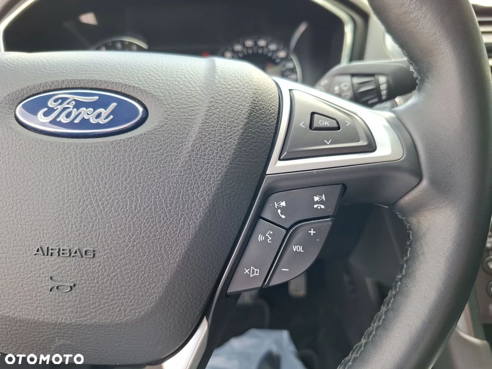 Ford Mondeo 2.0 EcoBlue Titanium - 36