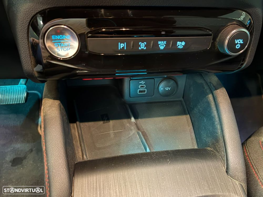 Ford Kuga 2.5 PHEV ST-Line - 31