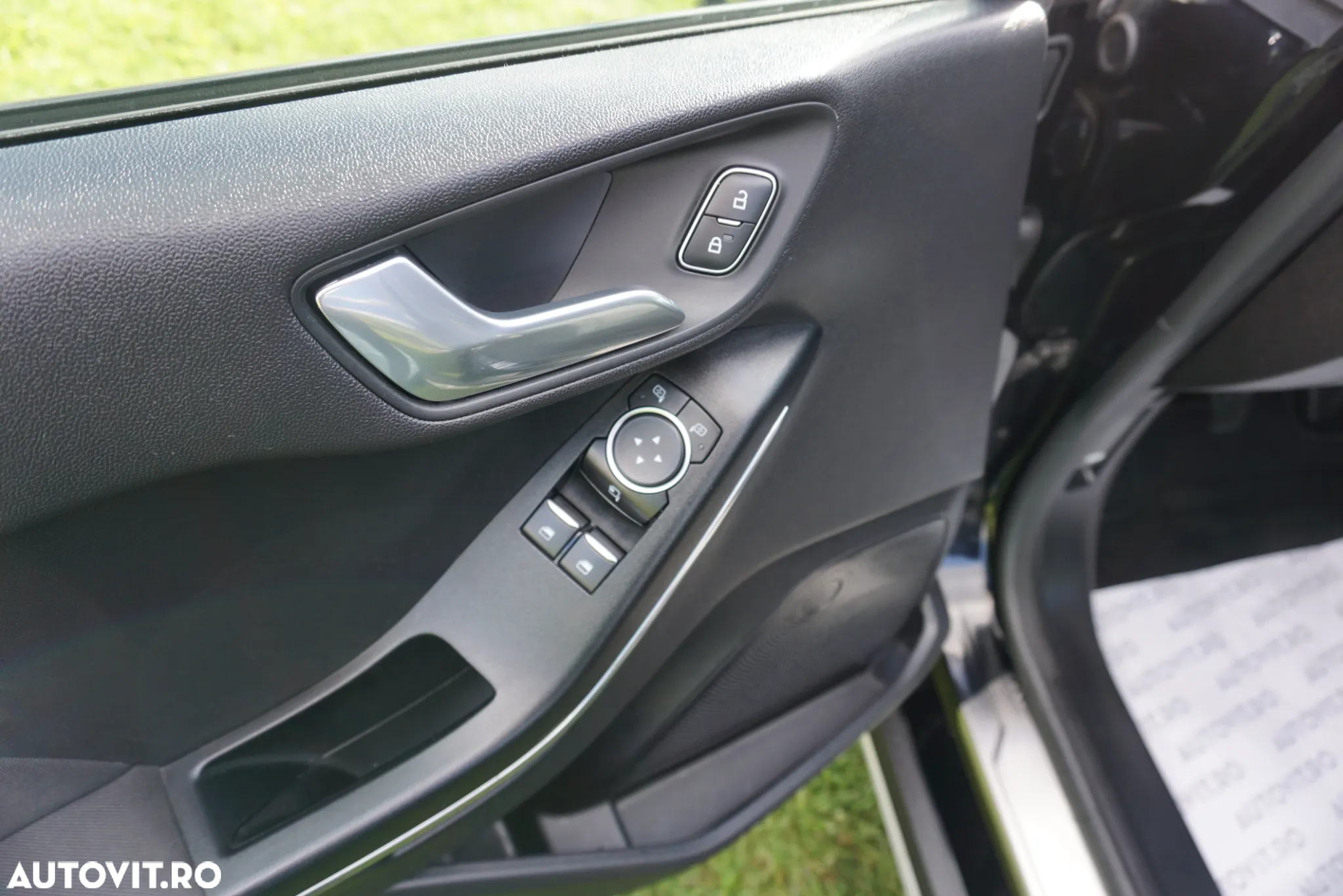 Ford Fiesta 1.0 EcoBoost Start-Stop ST-LINE - 16