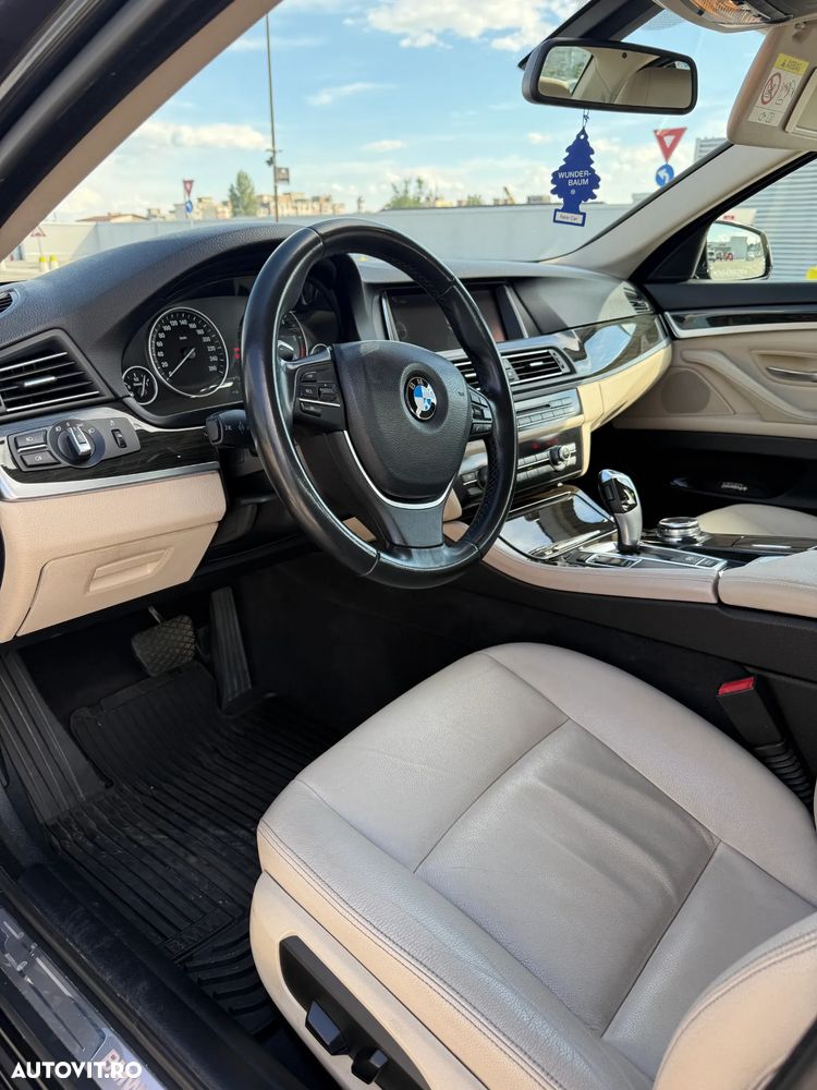 BMW Seria 5 520d Aut. - 9