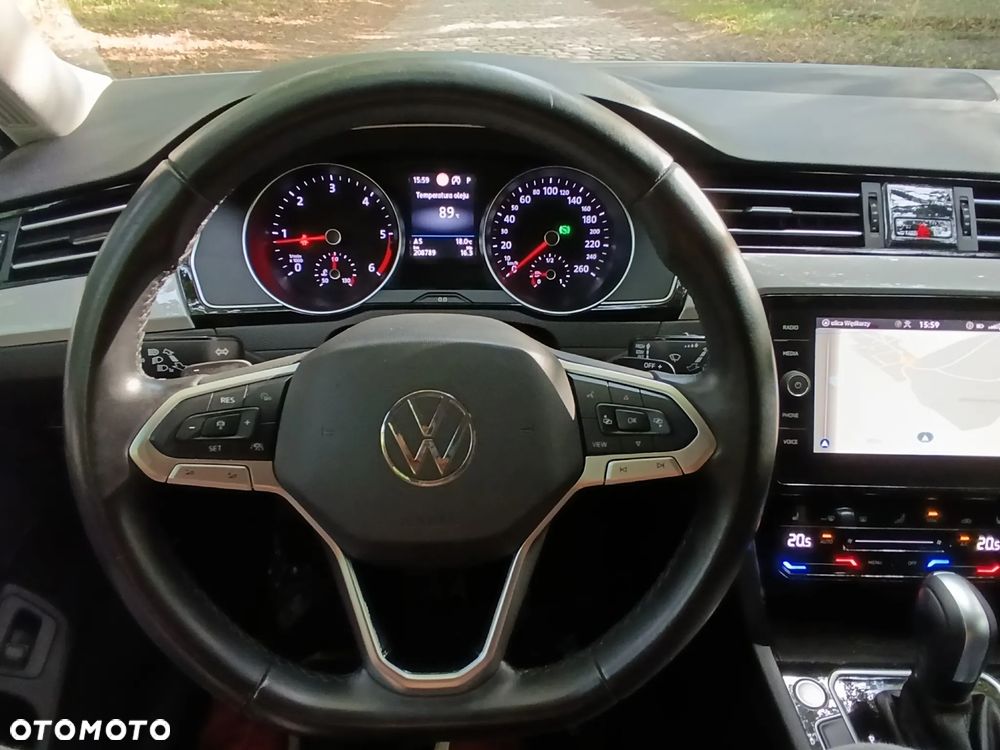 Volkswagen Passat 2.0 TDI Business DSG - 26