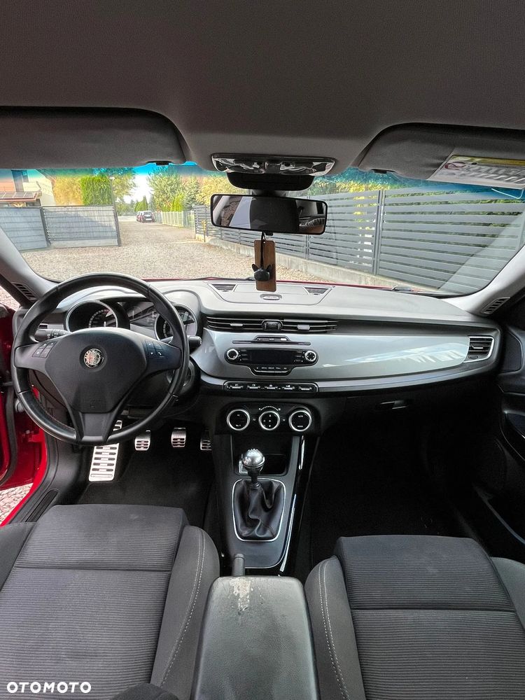 Alfa Romeo Giulietta - 8