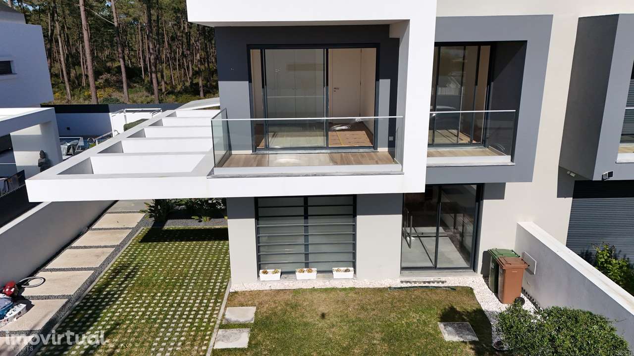 Moradia V3 com Piscina na Quinta do Pinhão – Zona Muito Procurada - Grande imagem: 5/5