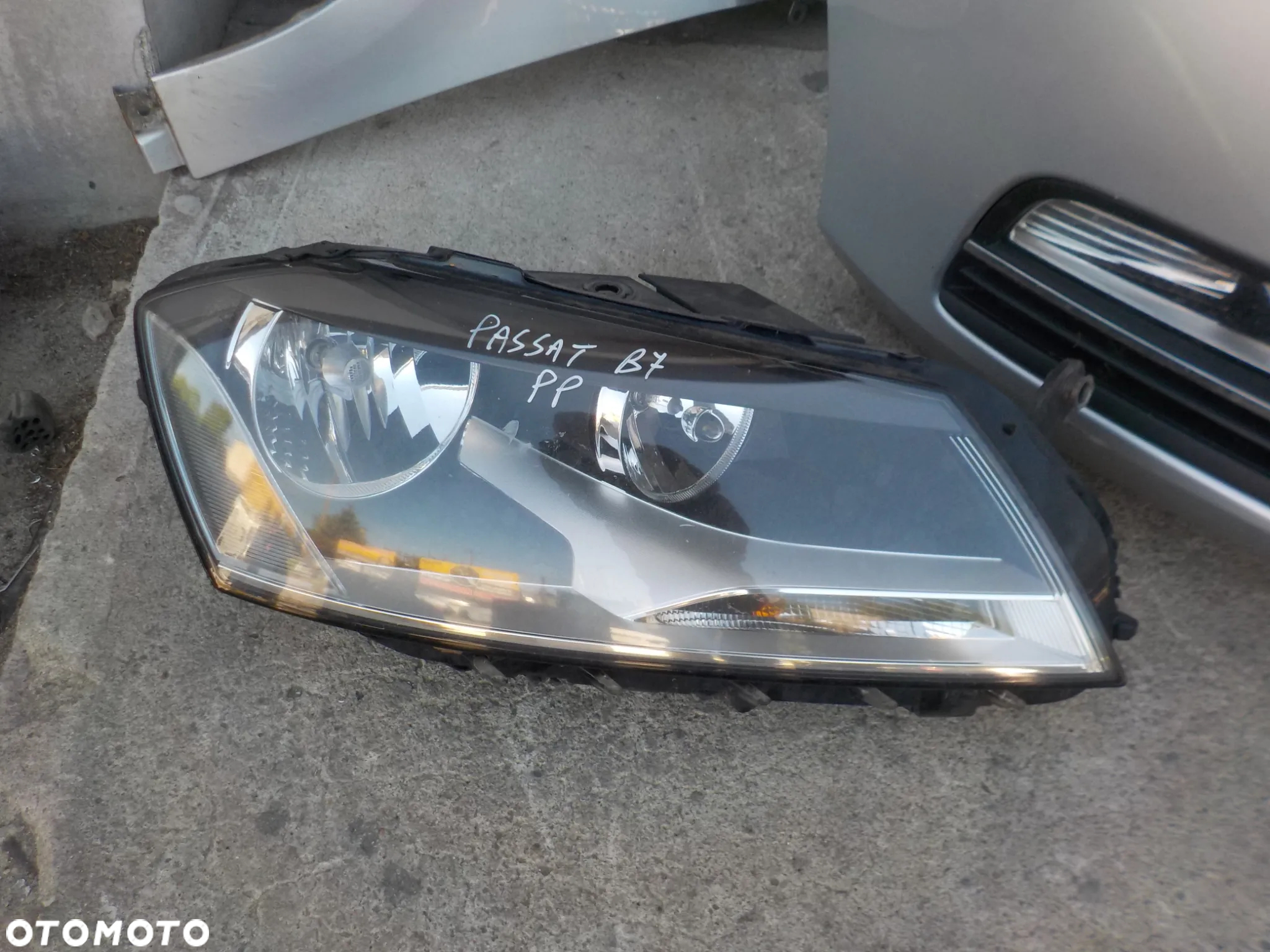 VOLKSWAGEN PASSAT B7 2.0 TDI PRZÓD MASKA ZDERZAK BŁOTNIKI PAS PRZEDNI Z CHŁODNICAMI LAMPY ANGIELSKIE - 16