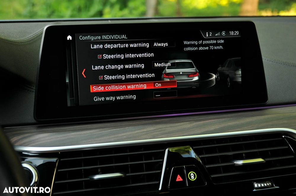 BMW Seria 5 520d AT - 30