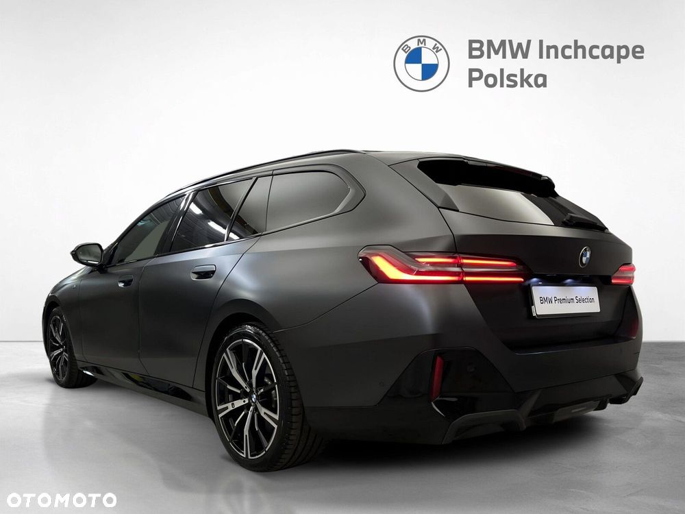 BMW Seria 5 520d xDrive mHEV M Sport - 4