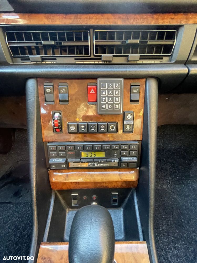 Mercedes-Benz W126 - 12