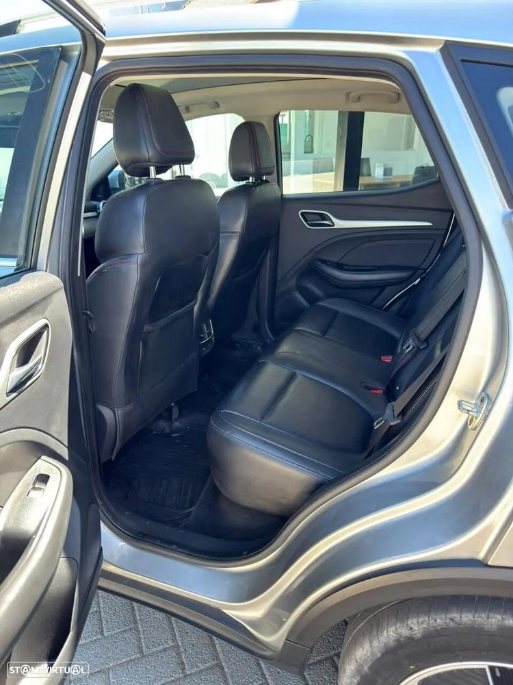 MG ZS Maximal Luxury - 23