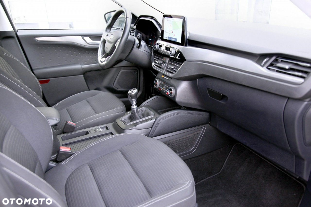 Ford Kuga - 12