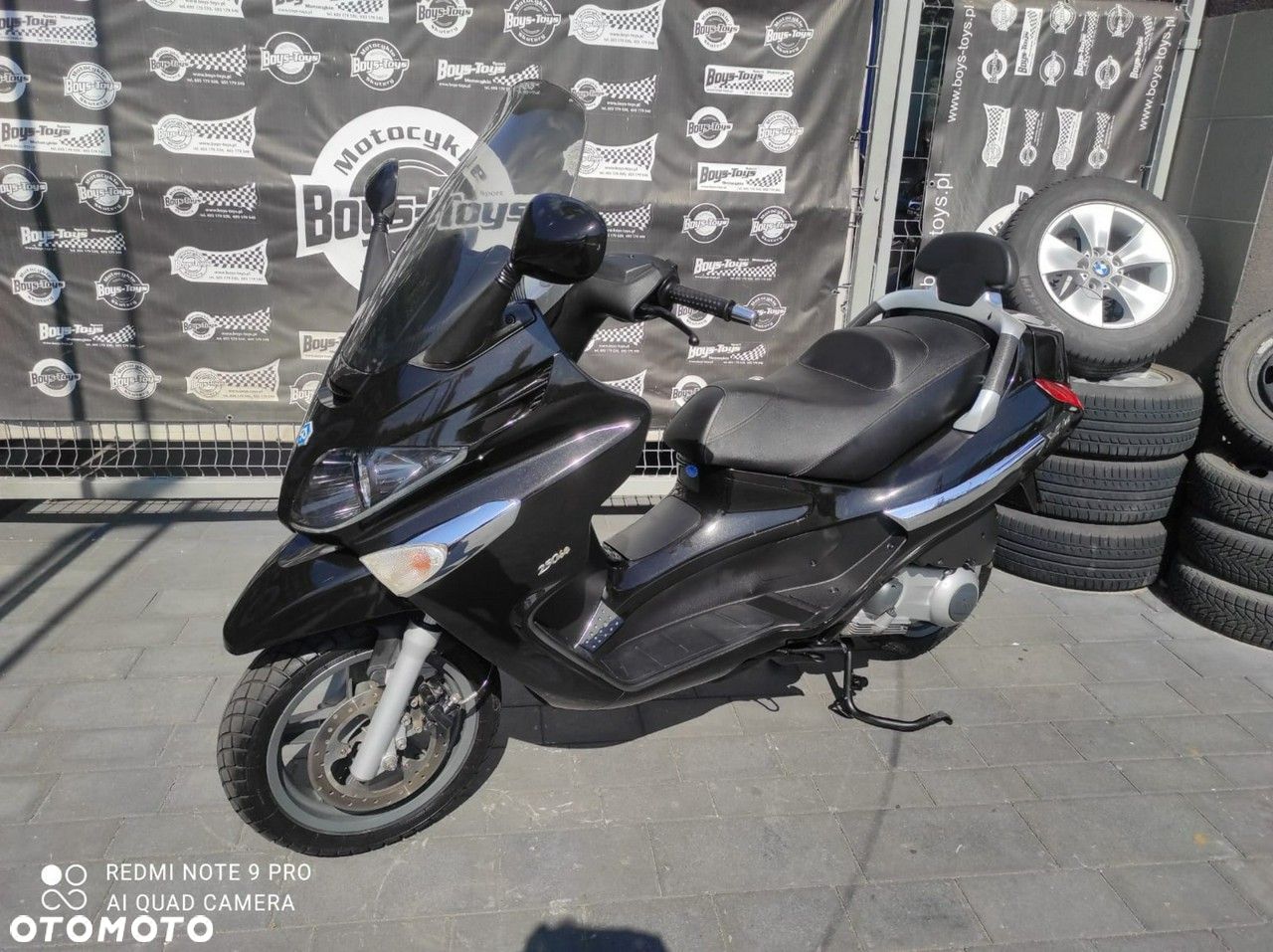 Piaggio Xevo - 1