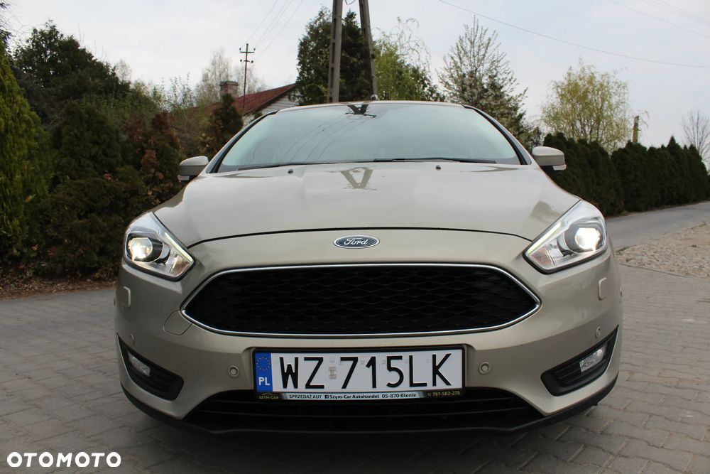 Ford Focus 1.0 EcoBoost Titanium - 11