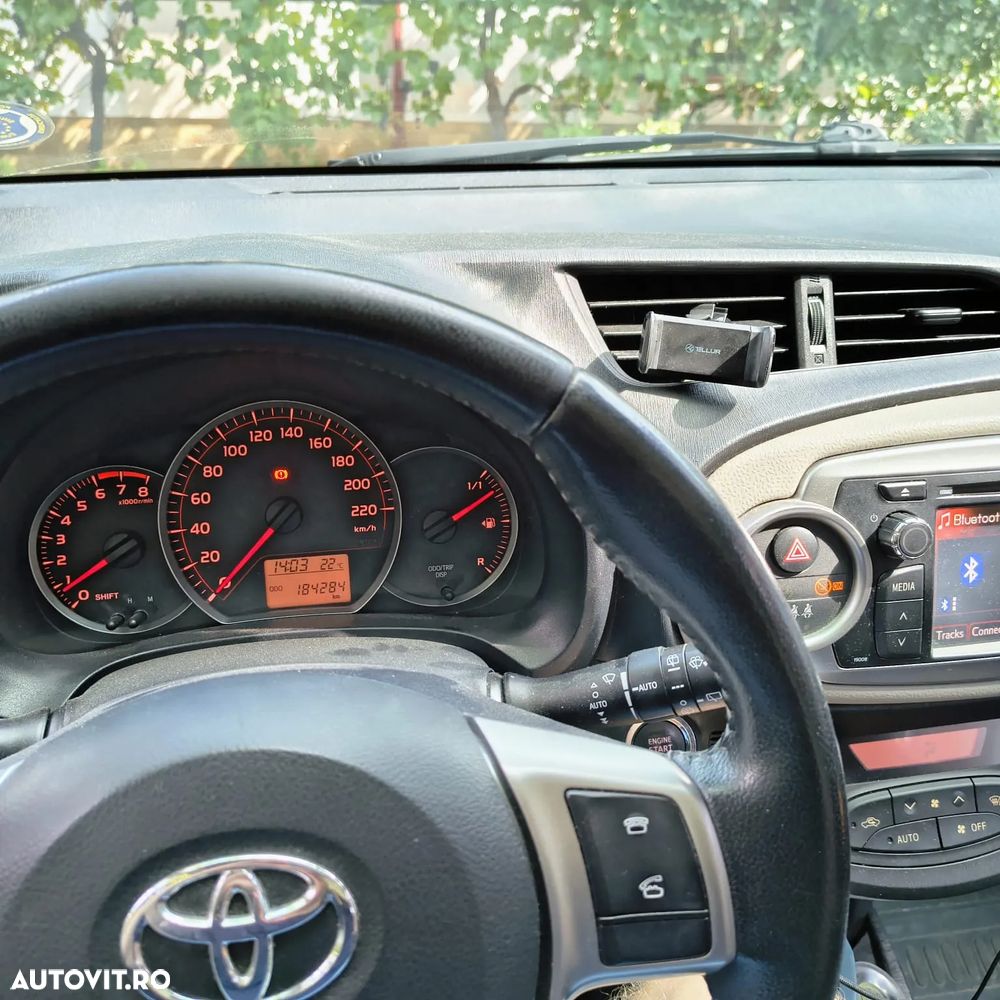 Toyota Yaris 1.3 Dual VVT-i Terra Plus - 3
