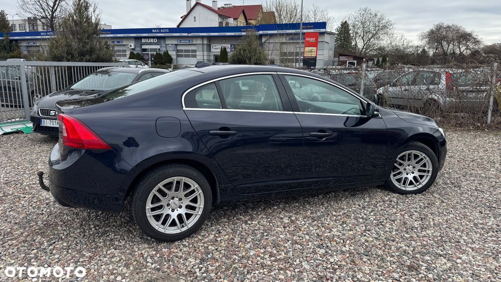 Volvo S60 D3 Geartronic Momentum - 19