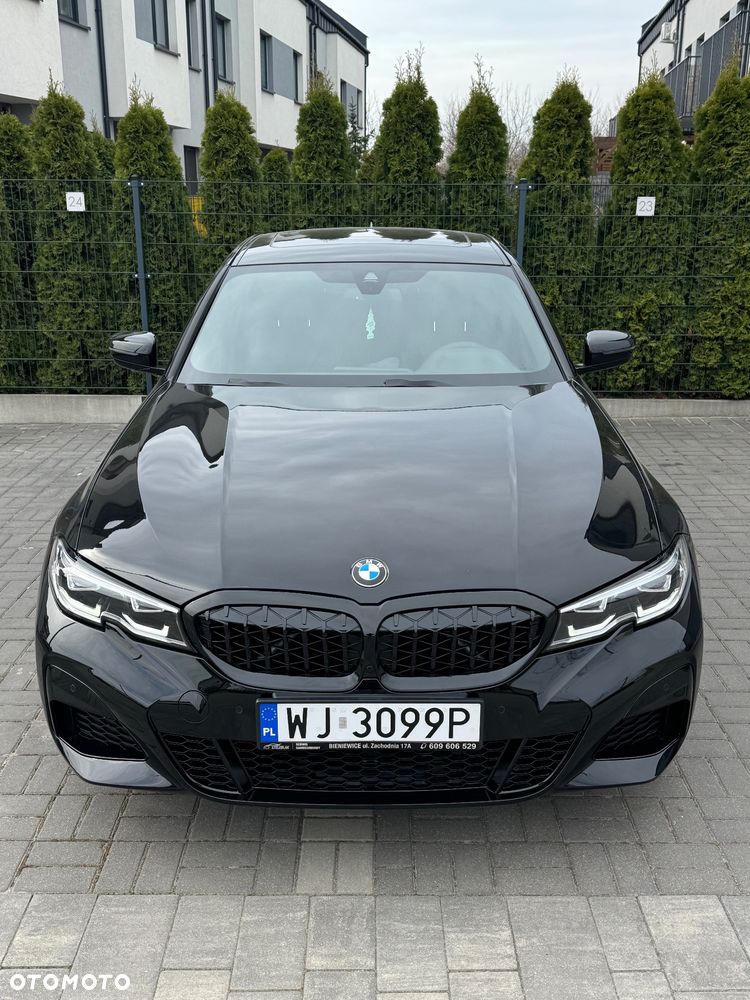 BMW Seria 3 330i xDrive Sport - 2