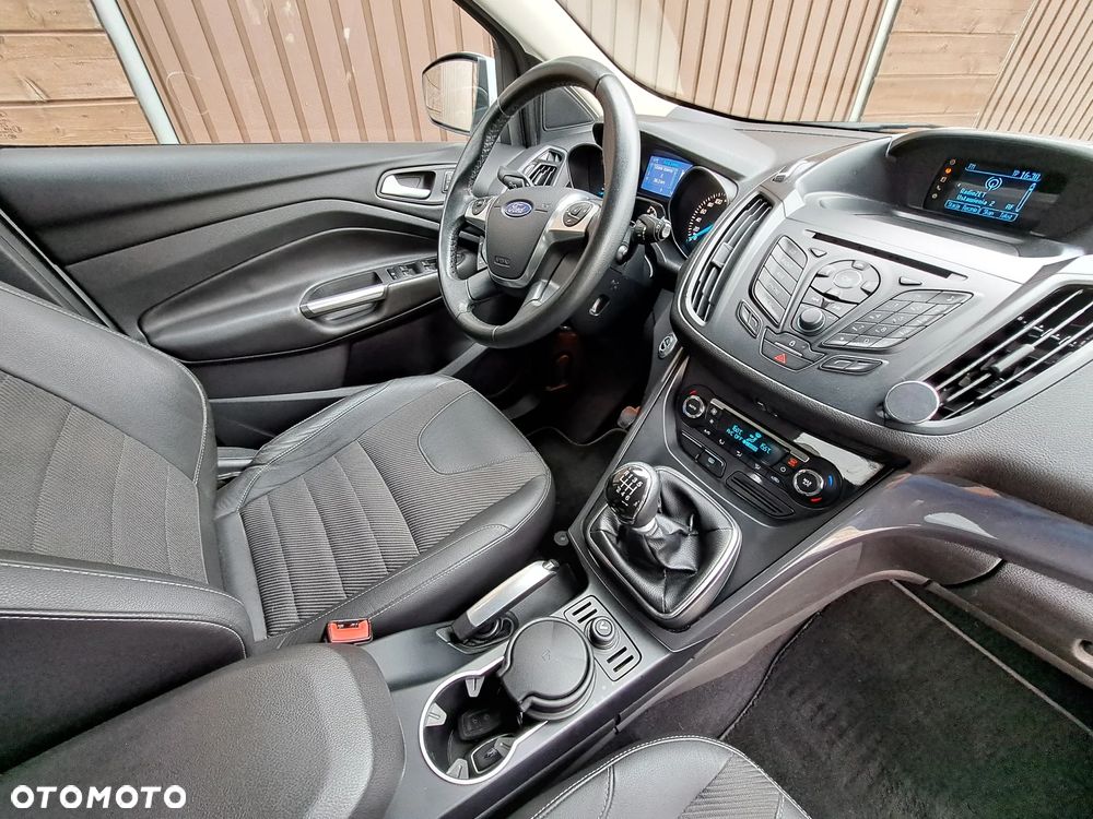Ford Kuga 2.0 TDCi 2x4 Individual - 6