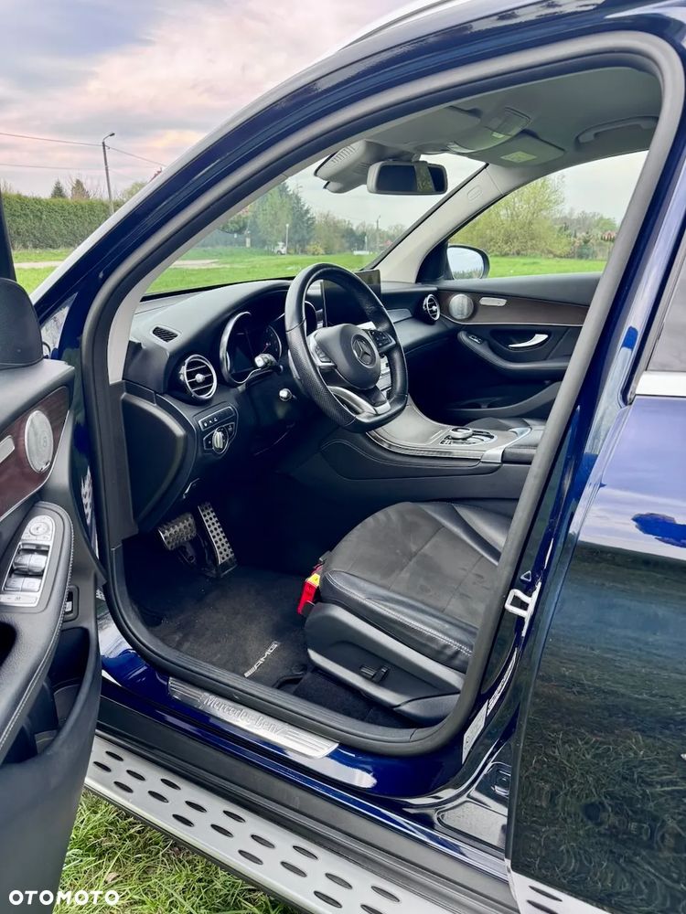 Mercedes-Benz GLC 250 4Matic 9G-TRONIC AMG Line - 16