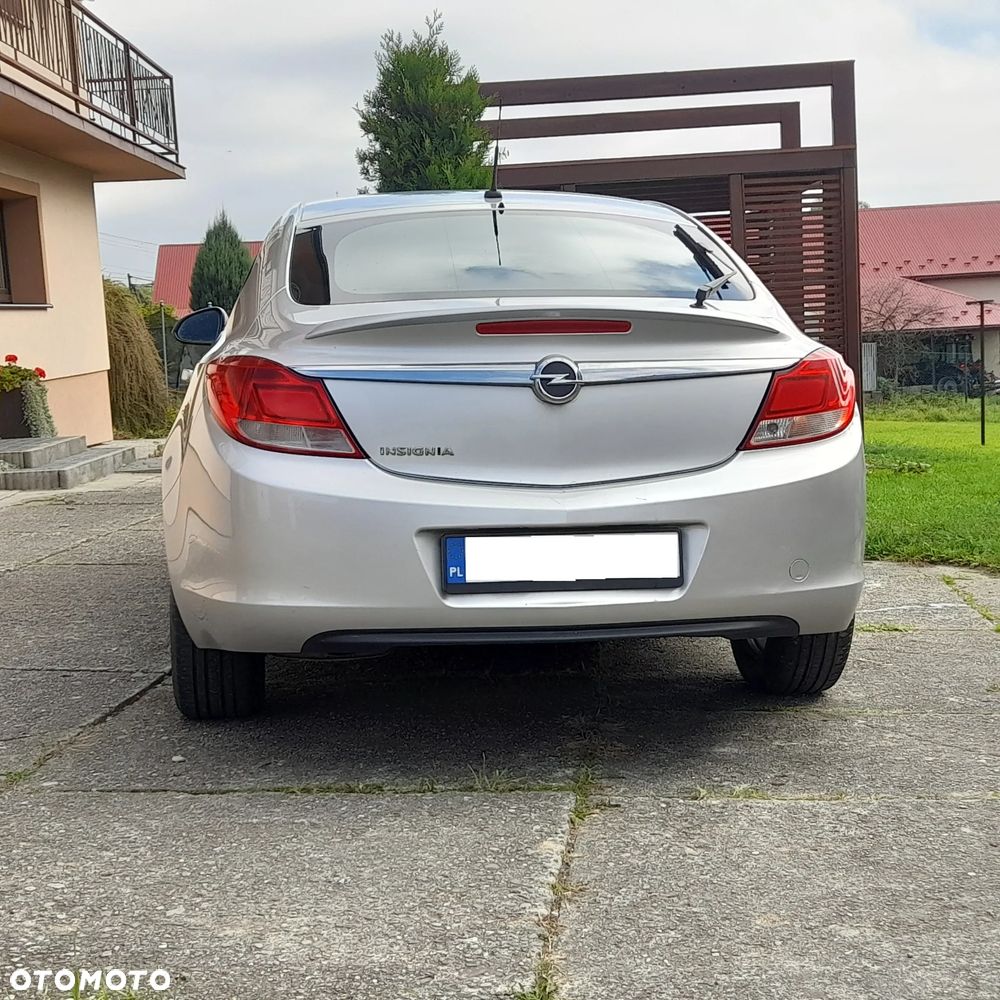 Opel Insignia 1.8 - 10