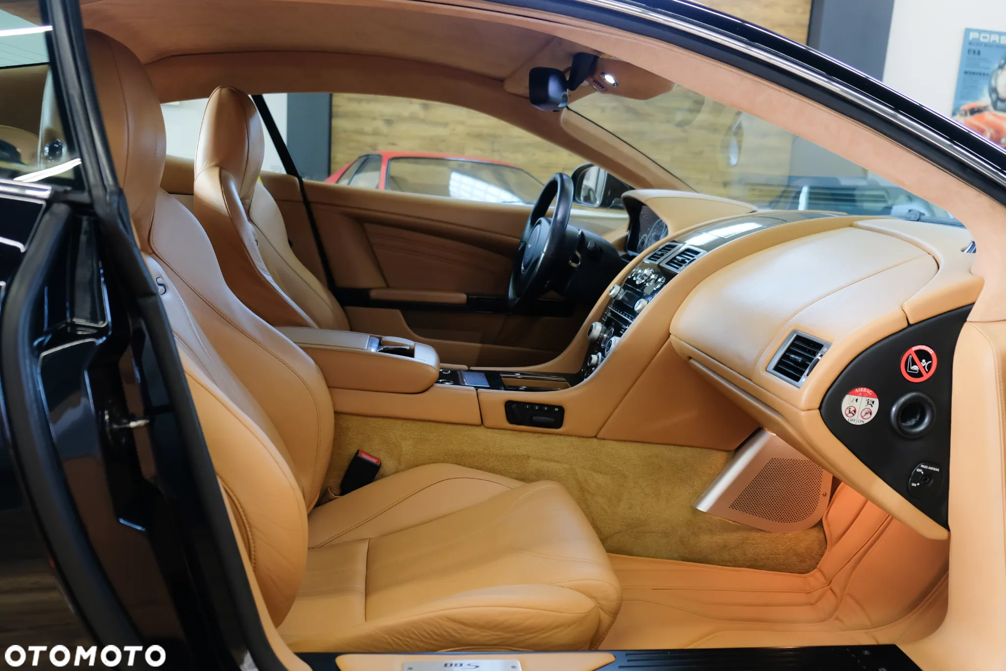 Aston Martin DBS Carbon Edition Touchtronic II - 11