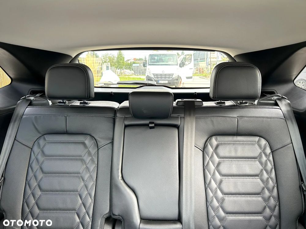 Ford Escape 2.0 EcoBoost AWD Titanium - 31