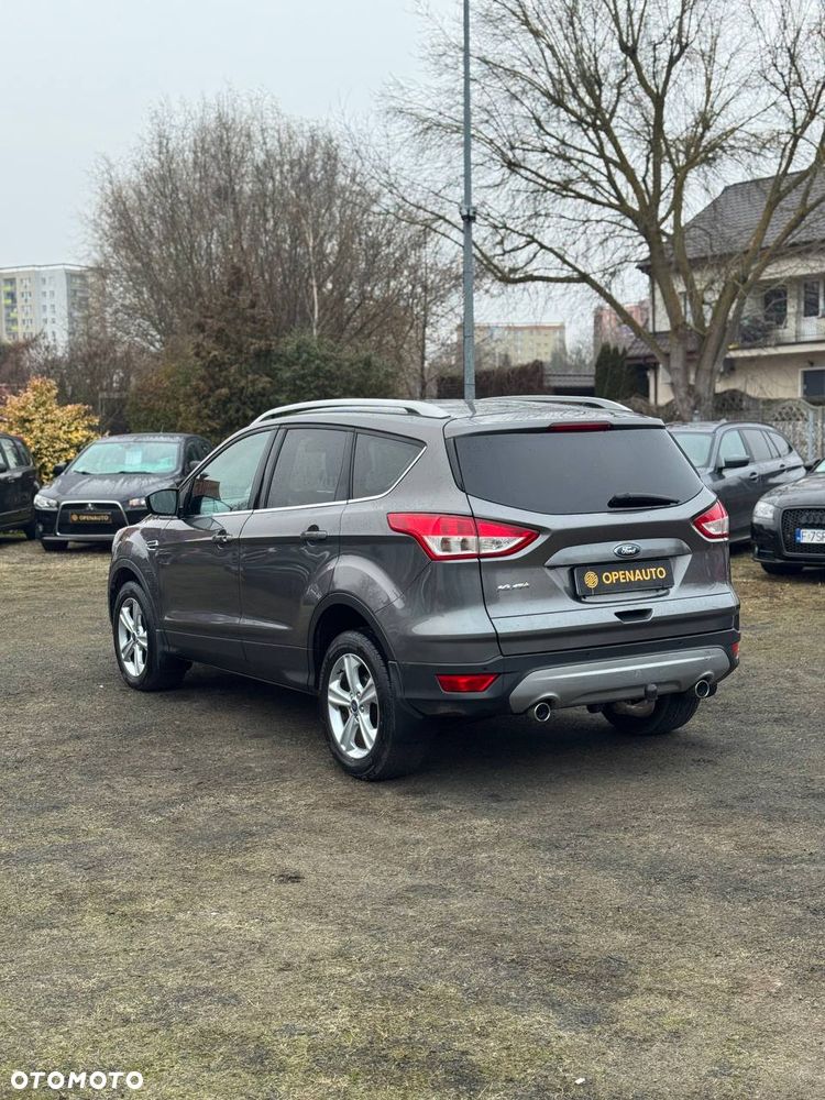 Ford Kuga 2.0 TDCi 4x4 Titanium - 3